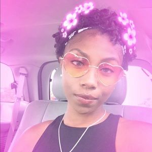 Meet your Posher, Veronica