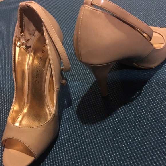 Rampage shoe size 6