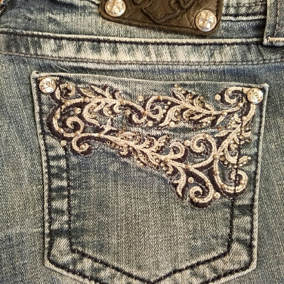 Miss Me straight jeans