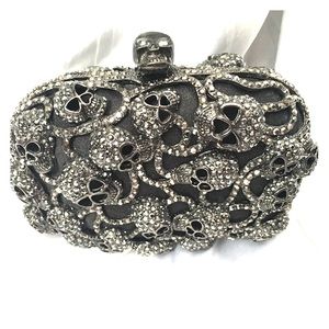🎉Price Drop🎉Black Sequin Skulls Clutch