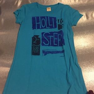 Hollister t-shirt