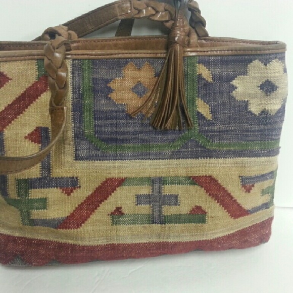 Vintage Handbags - Vi ntage Tapestry/Kilm Bag