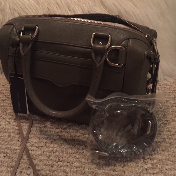 NWT ** reduced ** Rebecca Minkoff MAB Mini - Picture 3 of 4