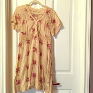 Johnny Was || Embroidered Dress Sz M