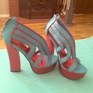 Kiss & Tell size 7 1/2 heels