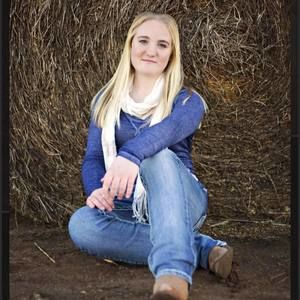 Meet your Posher, Adriane