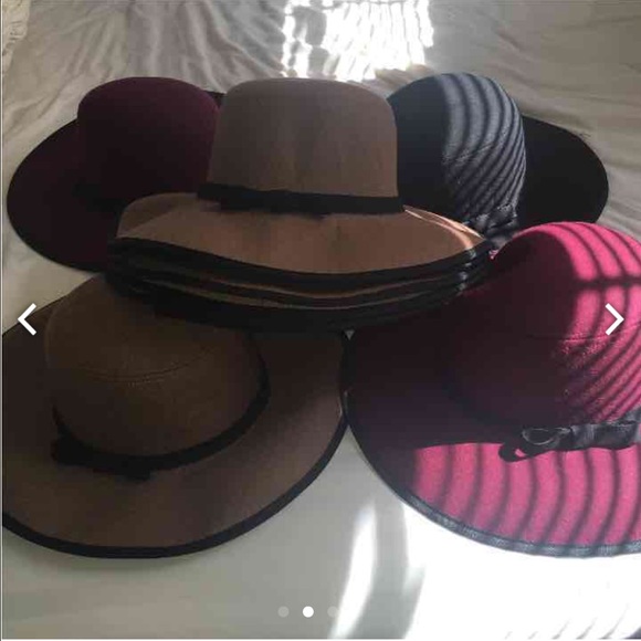 Wool hats ! - Picture 2 of 2