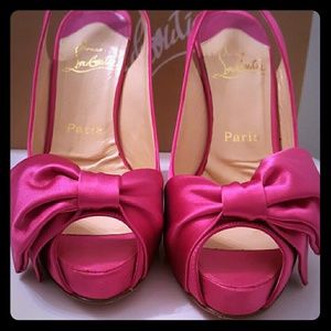 Christian Louboutin Very Noeud Knotted Satin Pump