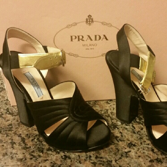 Shoes - Picture 2 of 4