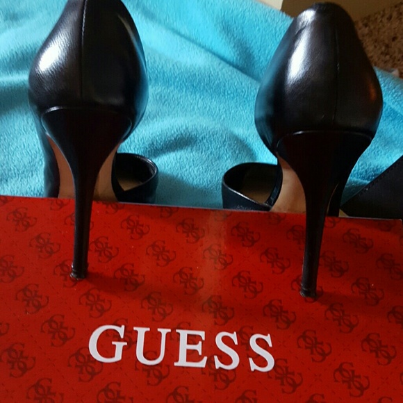 Heels - Picture 3 of 4