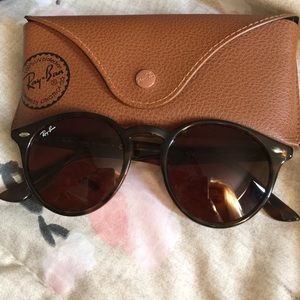 Rayban round sunglasses