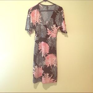 Black/red/white wrap dress