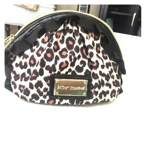 Cute, Leopard print cosmetic Betsy Johnson bag!!