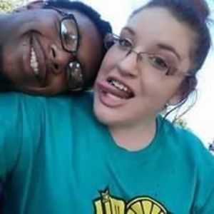 Meet your Posher, Loren