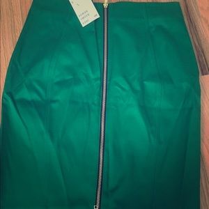 🎉Bottom Price🎉 NWT H&M Green Satin Pencil Skirt