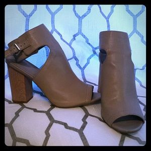 Vera Wang block heel booties