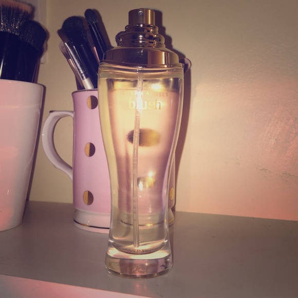 Full Size Victoria's Secret Eau de Parfum