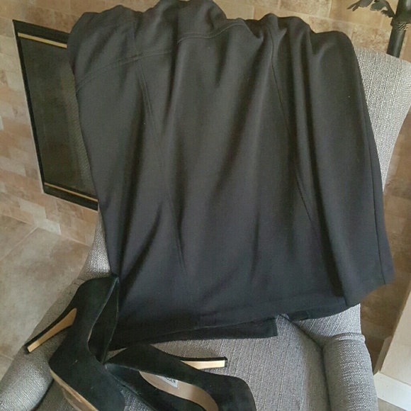 Worthington modern knit skirt