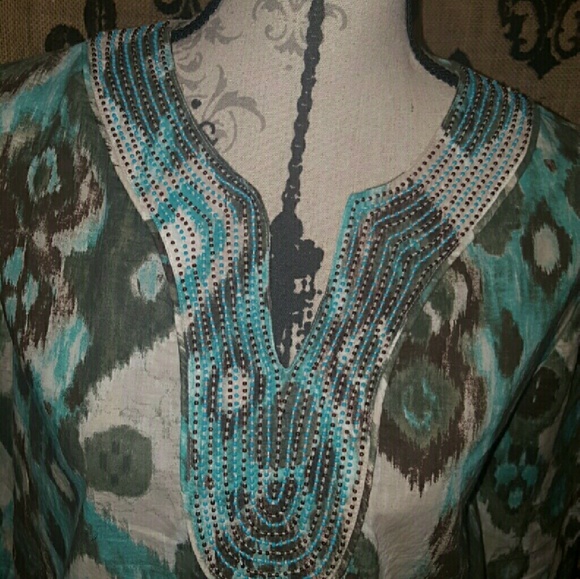 Chico's Tops - 🍒 CHICO'S Aztec beaded top