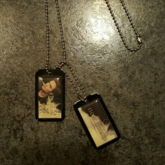 Twighlight Necklace -New Moon Edward Cullen