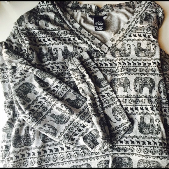 Grey artsy long sleeve