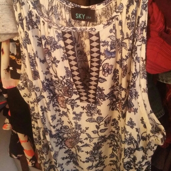 Cute floral/tribal tank - Picture 2 of 2