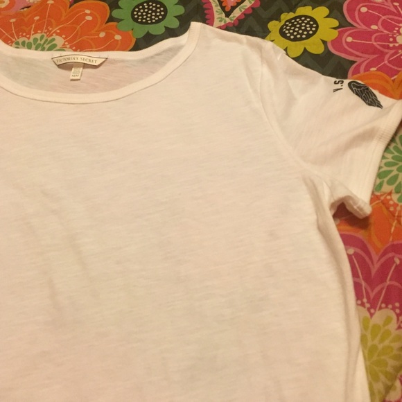 Victoria's Secret t shirt