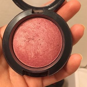 MAC mineralize blush Gentle