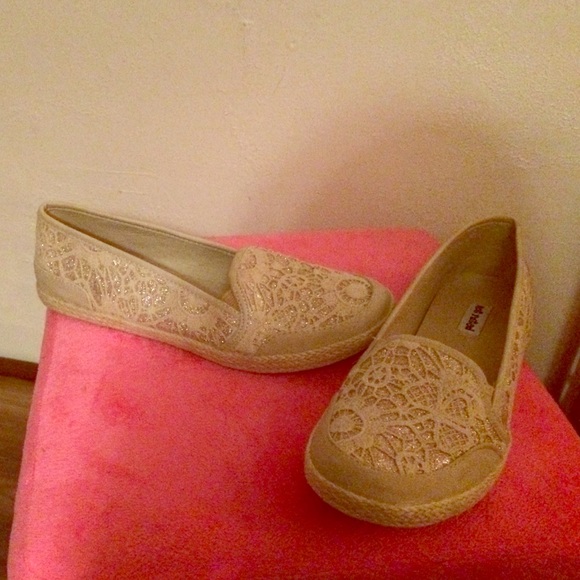 Not rated slip on shoes