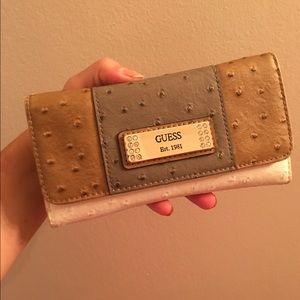 Guess wallet