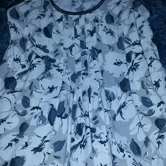 Tank top - Picture 2 of 3