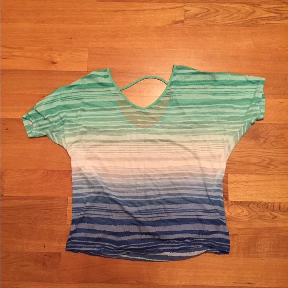 Multi-color top