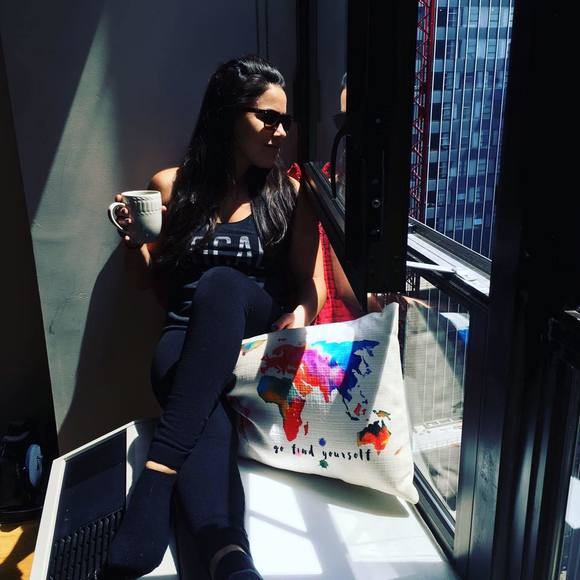 Meet your Posher, Stacy