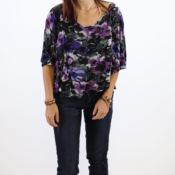 Anthropologie Tops - Anthropologie || Slouchy Floral Cropped Top