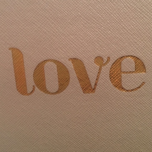 Meet your Posher, Jessica - Picture 1 of 1