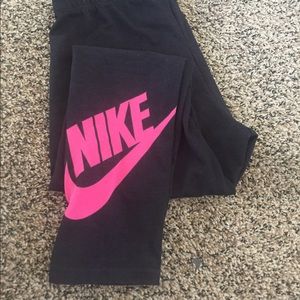 Women's Nike work-out pant
