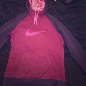 Nike therma- fit hoodie