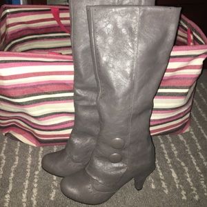 Not Rated Boots - Grey size 7