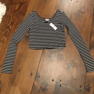 garage Black and white crop top