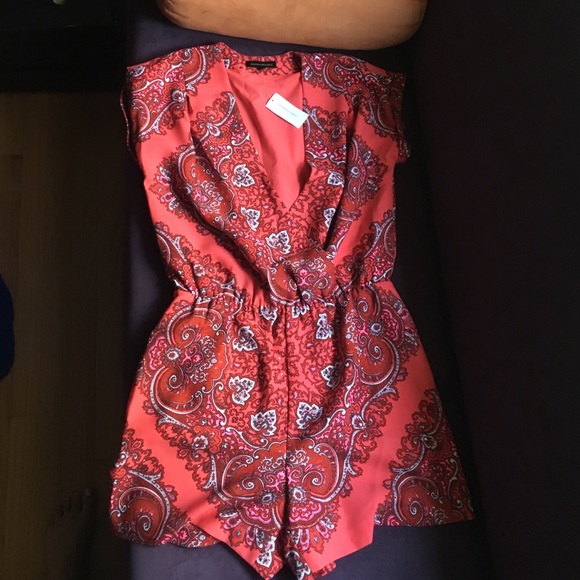 NWT beautiful red romper