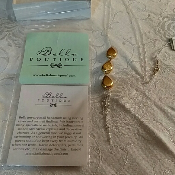 Bella Boutique 3 drop necklace