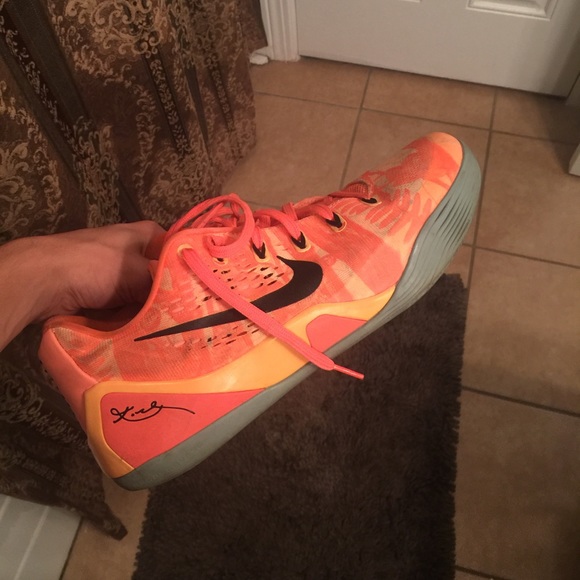 Nike Kobe 9 low mango