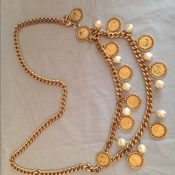Chain belt by Escada size small in gold