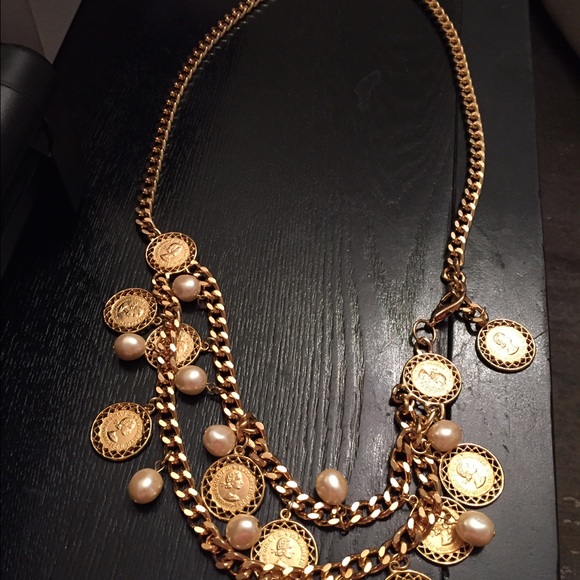 Chain belt by Escada size small in gold