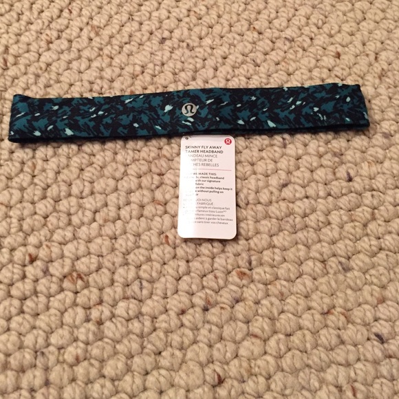 Lululemon headband NWT