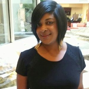 Meet your Posher, April