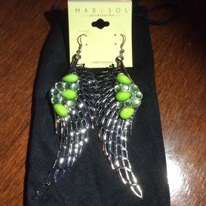 Long wing shade earrings