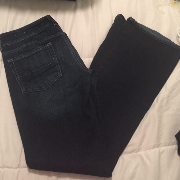 AE Artist jeans