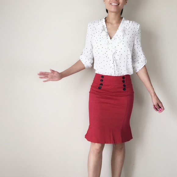 Anne ruffle polka dots blouse. Executive wear - Picture 3 of 4