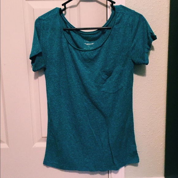 Feather light turquoise t shirt